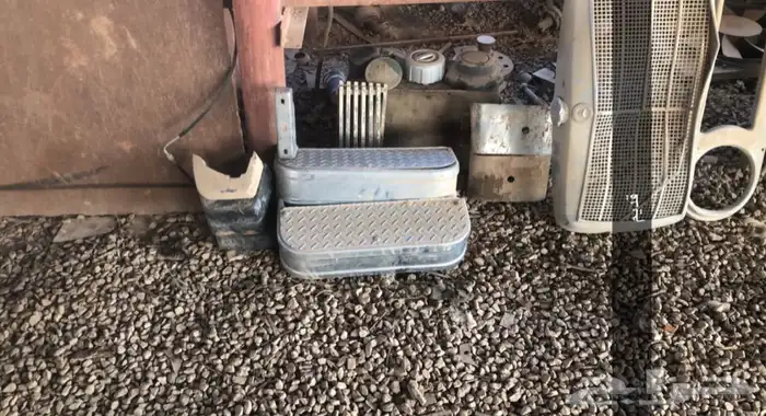 قطع سيارات قديمه 0