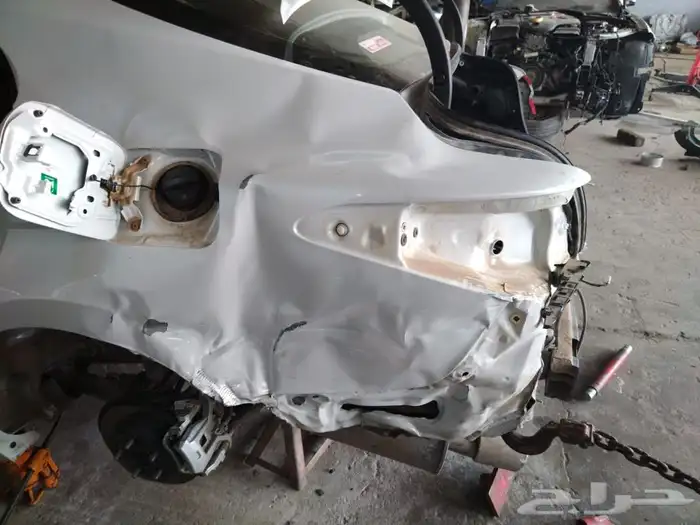 ورشه عزم الابداع لصيانه السيارات شفط وتعديل بدون بويه 8