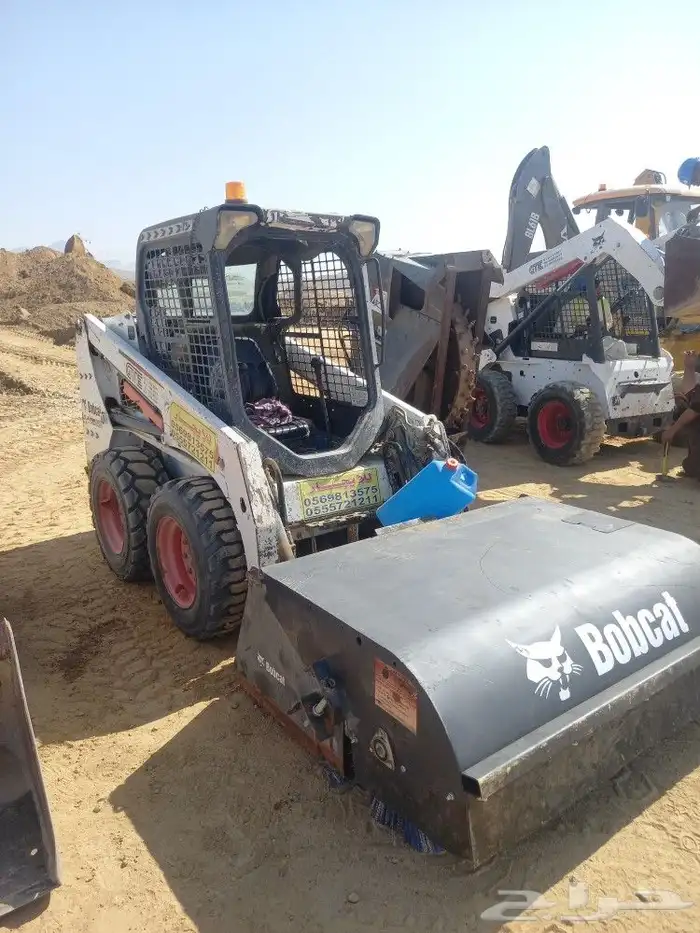 ترنشر بوبكات للايجار 2