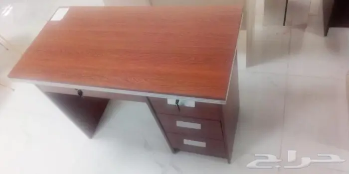 طاولات مكتبية عروض 1