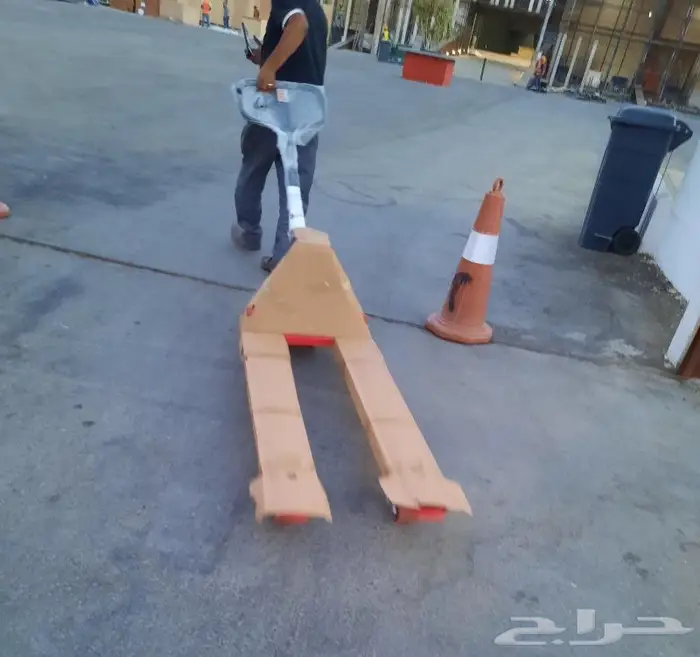 رافعة طبليات شوكية يدوي 2