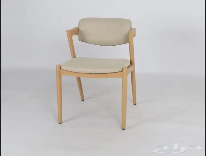 كراسي وطاولات 0