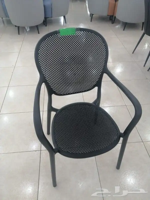 كراسي حديد وفايبر داخليه وخارجيه بالوانها 97