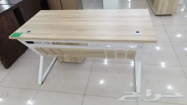 مكاتب حديد وقزاز وخشب وميلامين مقاس مختلفه 25