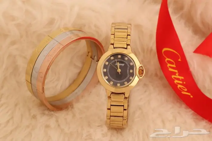عرض مميز ساعة نسائي مع اكسسوار 0