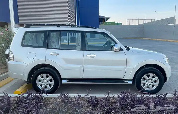 ميتسوبيشي باجيرو موديل(2017) في قمة النظافة 2