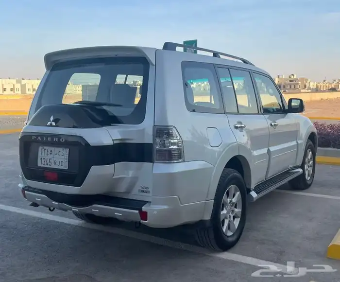 ميتسوبيشي باجيرو موديل(2017) في قمة النظافة 4