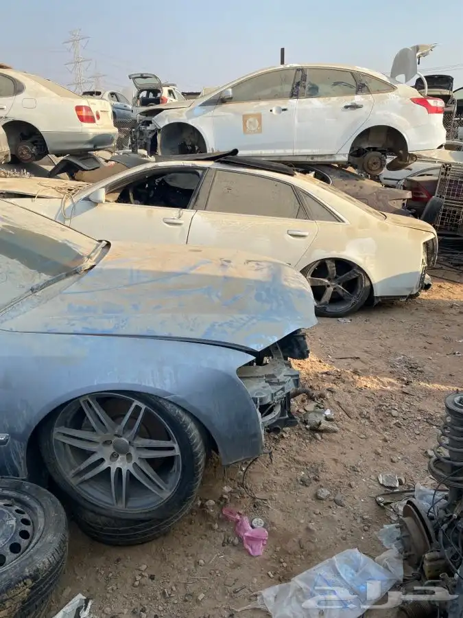 قطع غيار تشليح اودي اي 8 موديل 2004 - 2010 2