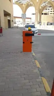 بوابات مواقف السيارات 8