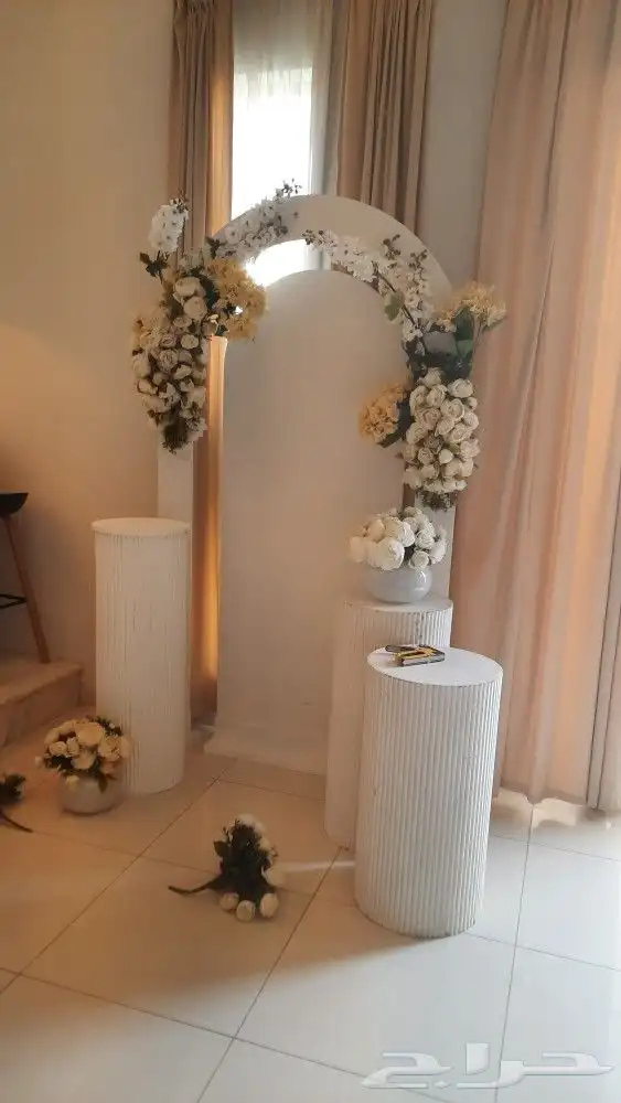 تاجير طاولات كوكتيل طاولات بار مضي هالوين 1