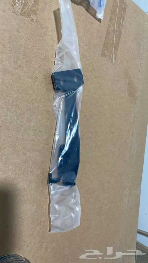 قطع غيار شاحنات سكانيا ومكائن زراعية وشاحنات فولفو 26