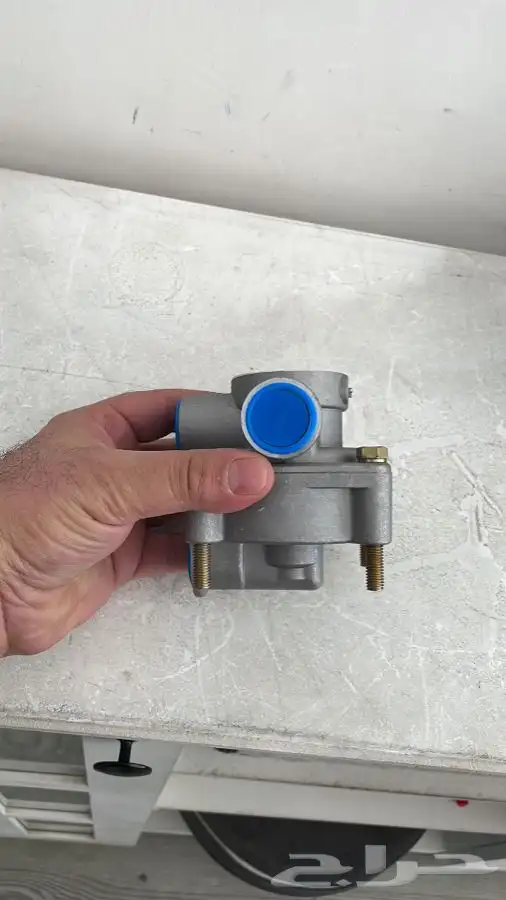 قطع غيار شاحنات سكانيا ومكائن زراعية وشاحنات فولفو 70