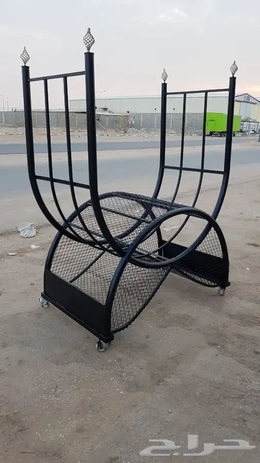 حامل اوسلة حطب مع شراع بمقاسات مختلفه   مدفئه حدايق وطاولات 15