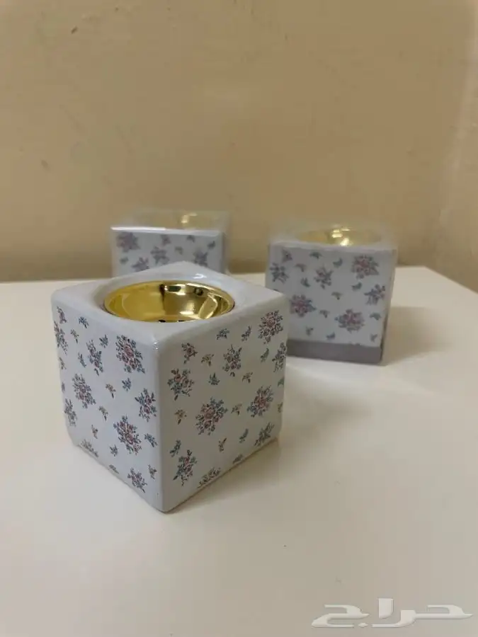 كماليات واواني منزليه وتحف 2