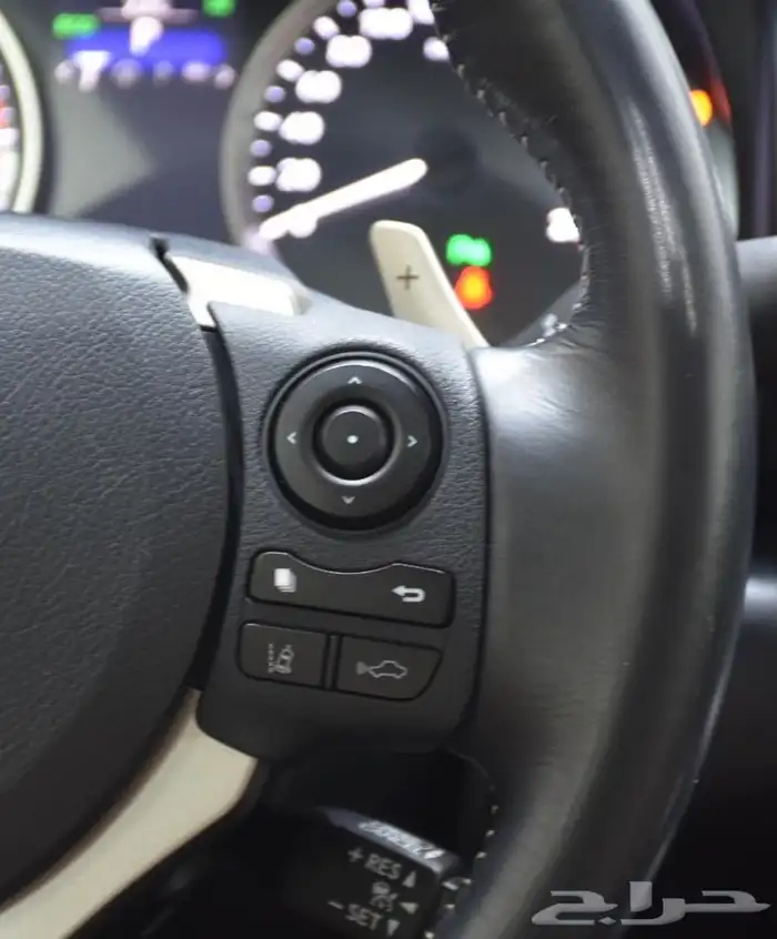 لكزس اي اس IS 350 بدون حوادث او صبغ ممشي 79 الف كيلو 34