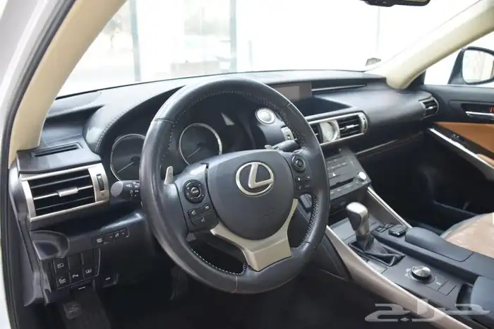 لكزس اي اس IS 350 بدون حوادث او صبغ ممشي 79 الف كيلو 25