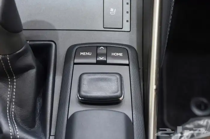 لكزس اي اس IS 350 بدون حوادث او صبغ ممشي 79 الف كيلو 38