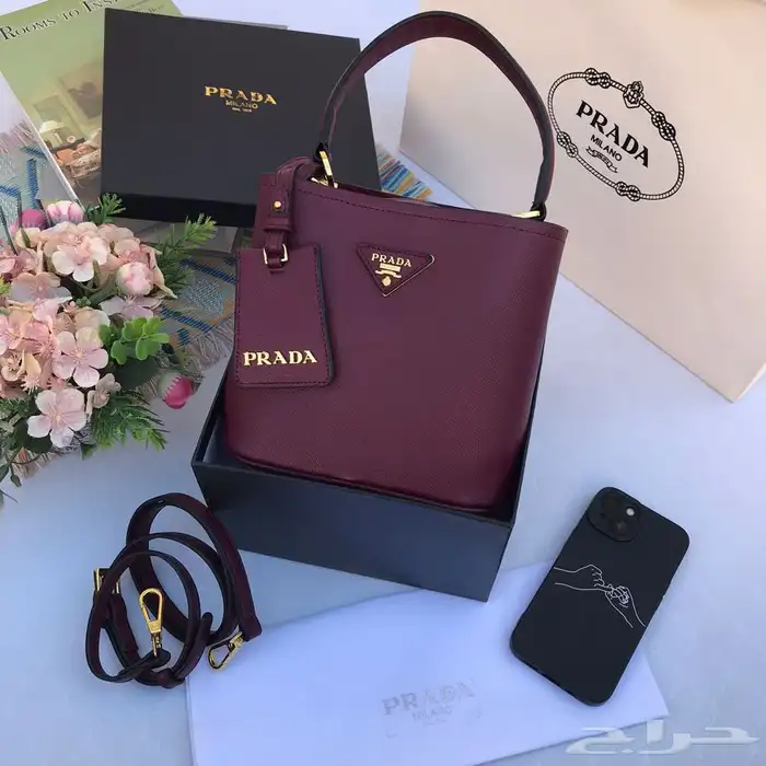 شنط ماركات جمله. صاحب المحلات والموقع الكتروني 34