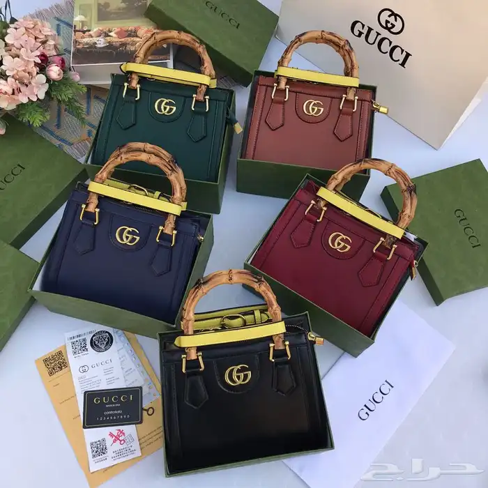 شنط ماركات جمله. صاحب المحلات والموقع الكتروني 81
