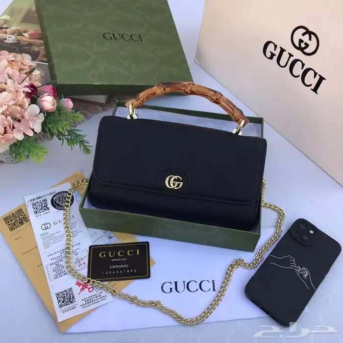 شنط ماركات جمله. صاحب المحلات والموقع الكتروني 7