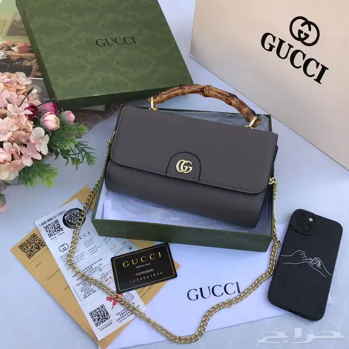 شنط ماركات جمله. صاحب المحلات والموقع الكتروني 5