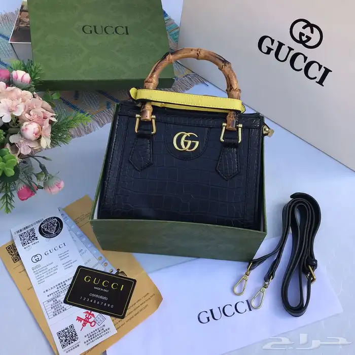 شنط ماركات جمله. صاحب المحلات والموقع الكتروني 97