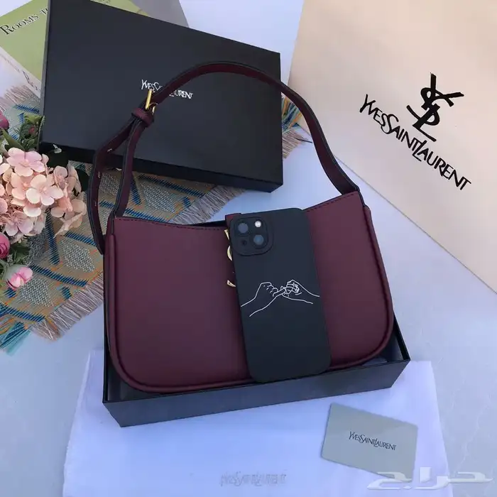 شنط ماركات جمله. صاحب المحلات والموقع الكتروني 59