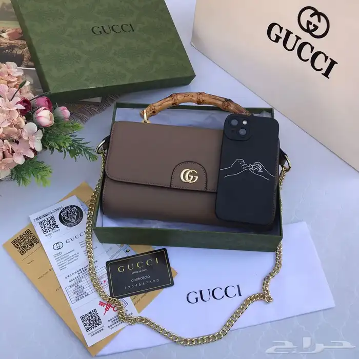 شنط ماركات جمله. صاحب المحلات والموقع الكتروني 11