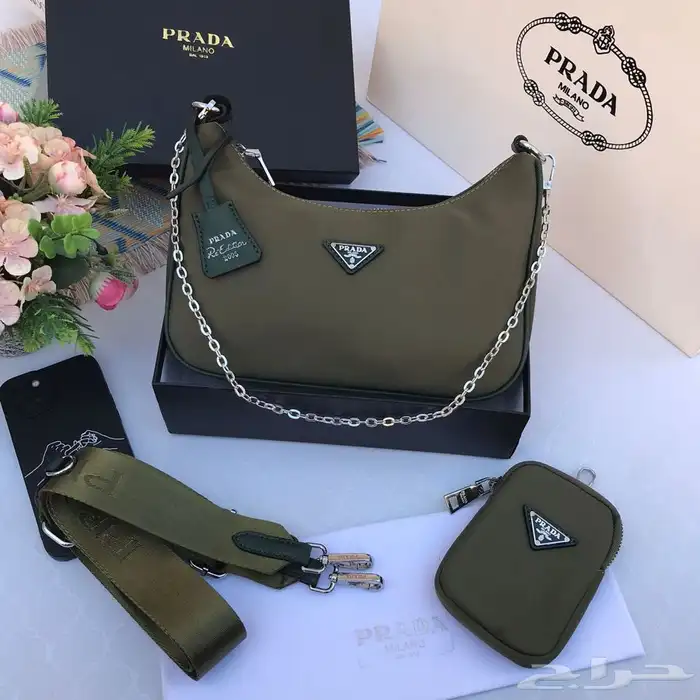 شنط ماركات جمله. صاحب المحلات والموقع الكتروني 16