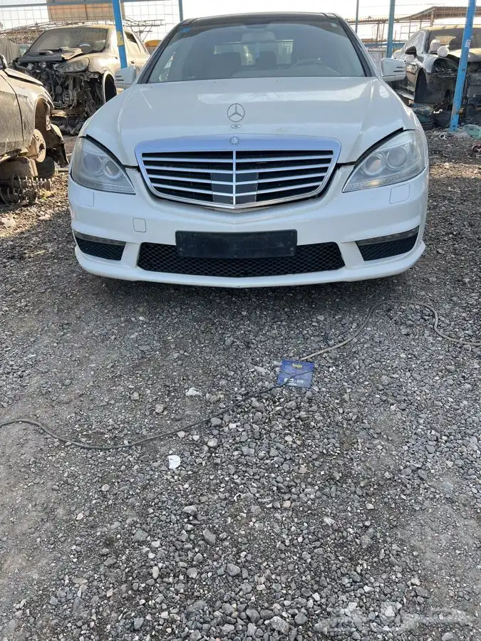 تشليح مقبل قطع غيار مرسيدس بانورما حجم 350 0