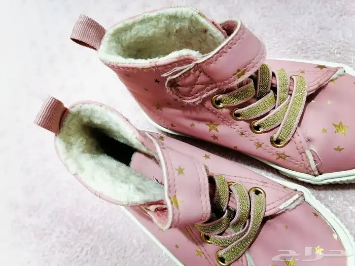 بوتH M مقاس 24 1