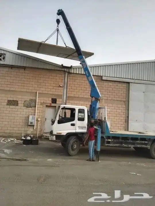 معدات للايجار رافعه شوكيه 5
