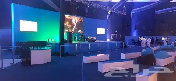 تاجير سماعات ياماها مونتاربو RCF 5