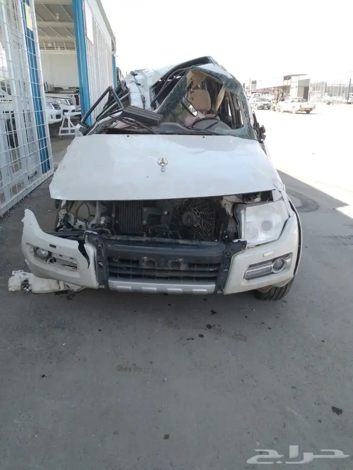 باجيرو مصدوم 2017قطع غيار 2