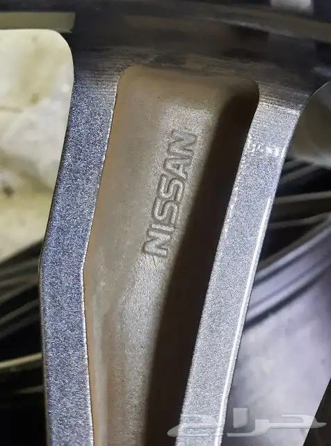 جنوط نيسان بلاتنيوم مقاس 20 اصلي موديل 2021 9