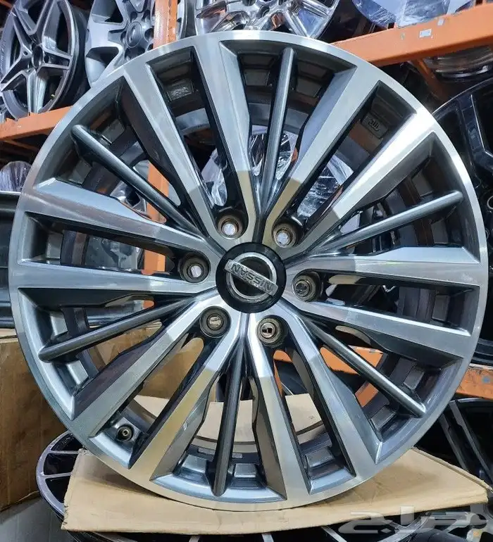 جنوط نيسان بلاتنيوم مقاس 20 اصلي موديل 2021 0