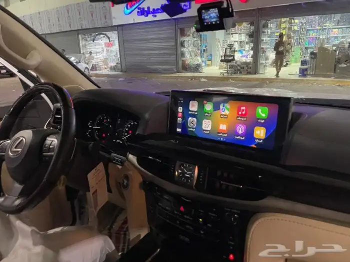 انترفيس لكزس LX570 2020 8