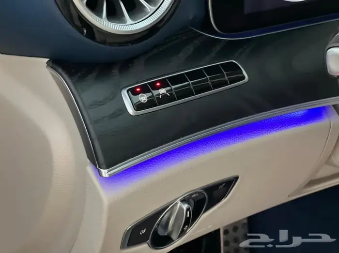 مرسيدس E300 2019 كشف تم البيع 40