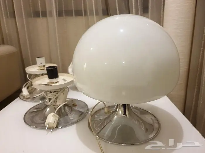 طقم نجفة اباجورة اضاءة طاولات وارضيات سويسرية ايطالية انتيك 8