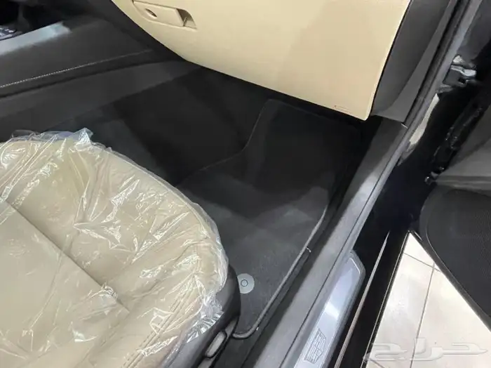 كاديلاك CT5اصفار ضمان الوكيل لكشري 32