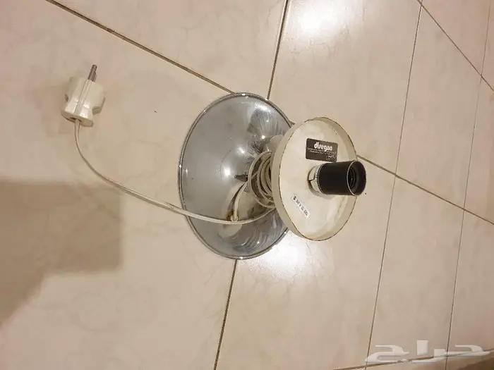 طقم نجفة اباجورة اضاءة طاولات وارضيات سويسرية ايطالية انتيك 11