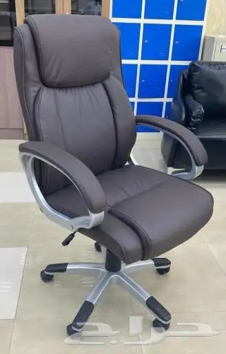 للبيع اثاث مكتبي ومنزلي بالرياض 22