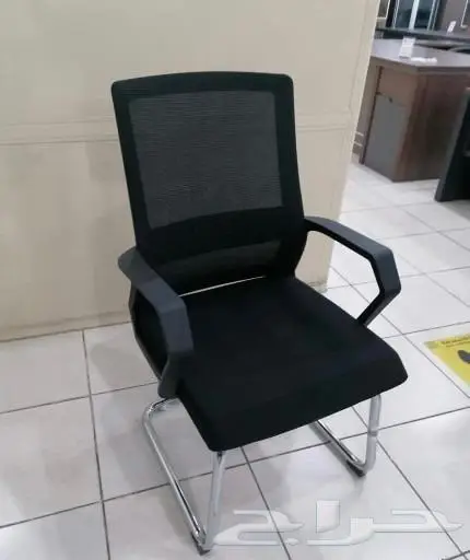 للبيع اثاث مكتبي ومنزلي بالرياض 6