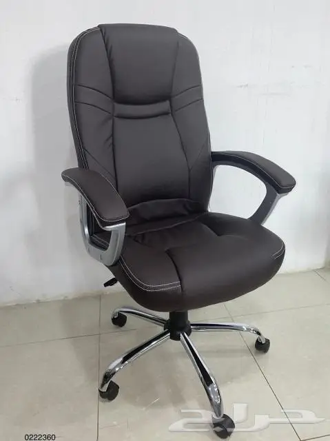 للبيع اثاث مكتبي ومنزلي بالرياض 12