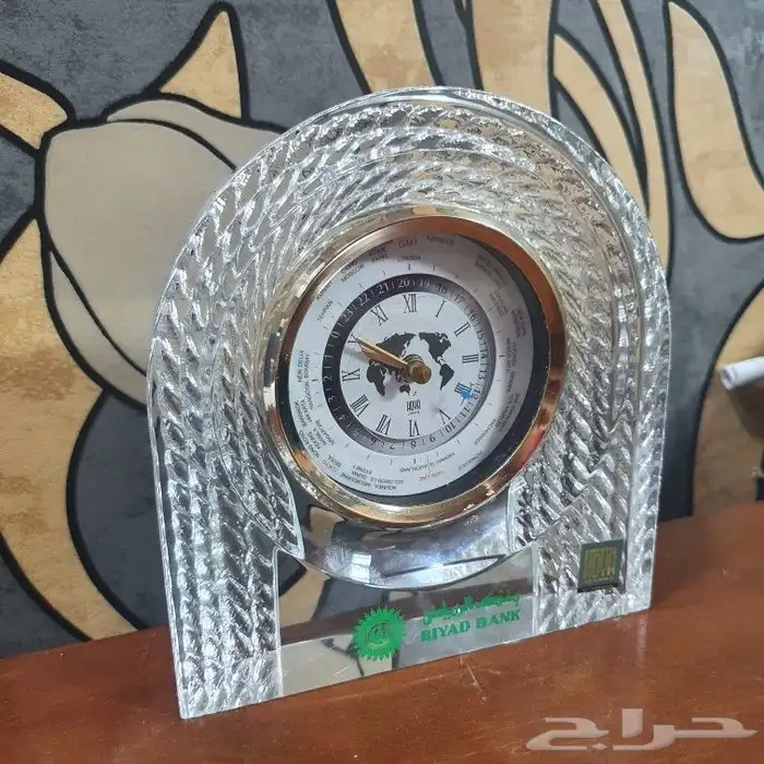 للبيع ساعه يابانيه للتوقيت العالمي 6