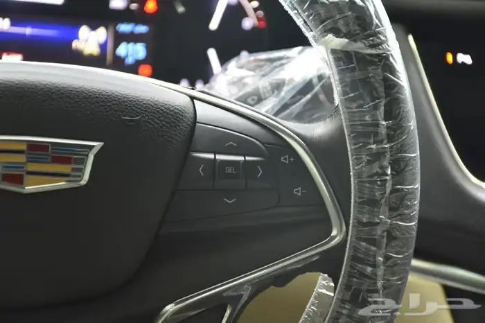 جيب كاديلالك XT5بحاله الجديد بدون حوادث او رش 34