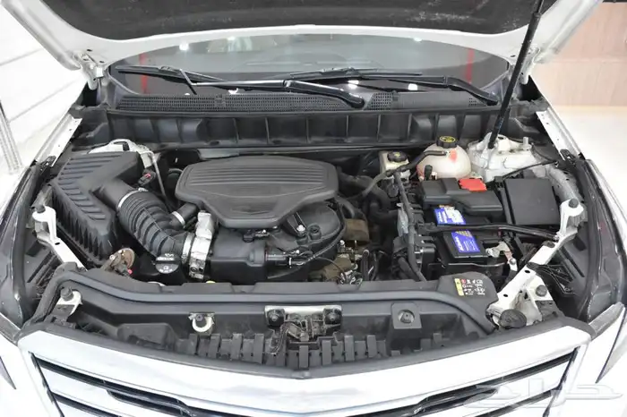 جيب كاديلالك XT5بحاله الجديد بدون حوادث او رش 16