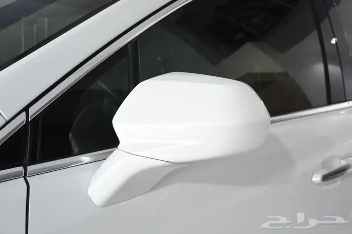جيب كاديلالك XT5بحاله الجديد بدون حوادث او رش 21