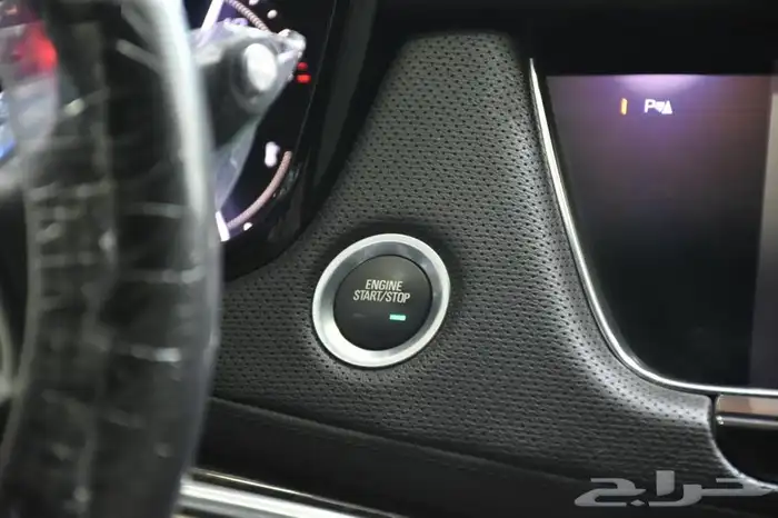 جيب كاديلالك XT5بحاله الجديد بدون حوادث او رش 32