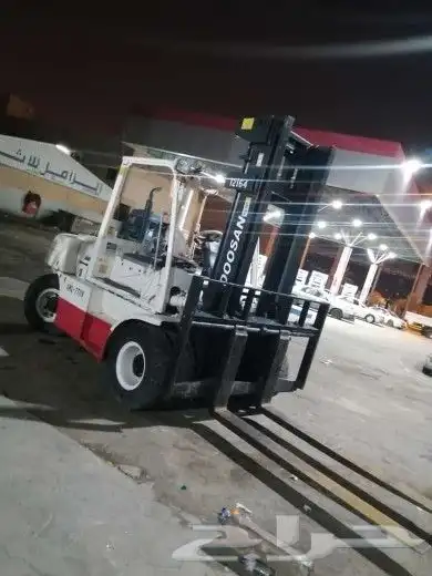 تاجيررافعات شوكيه فوركلفت سكين صيانه متنقله 0